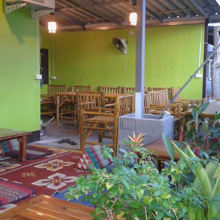 Baan Mook Anda Hostel Koh Lanta Bagian luar foto