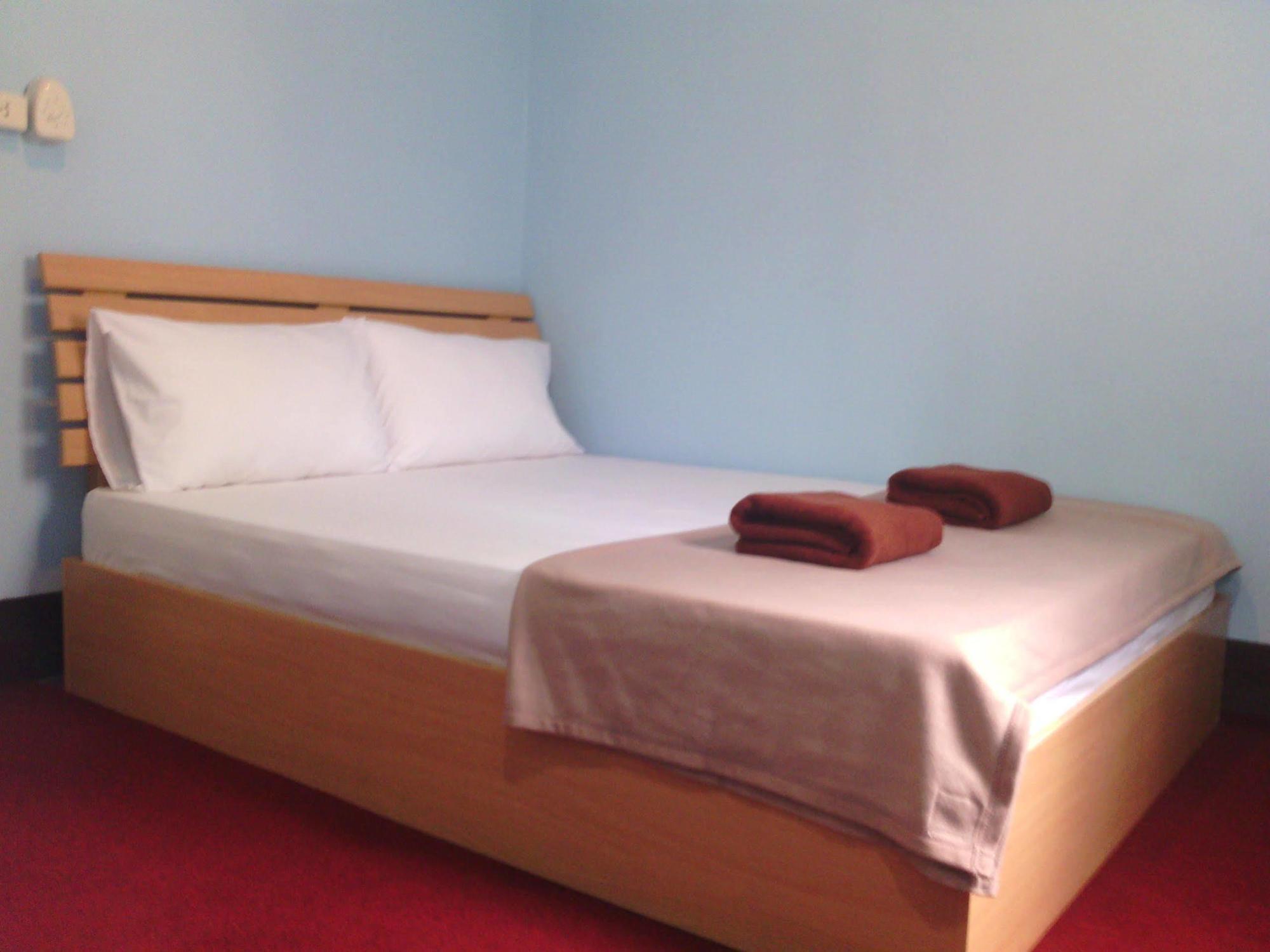 Baan Mook Anda Hostel Koh Lanta Bagian luar foto