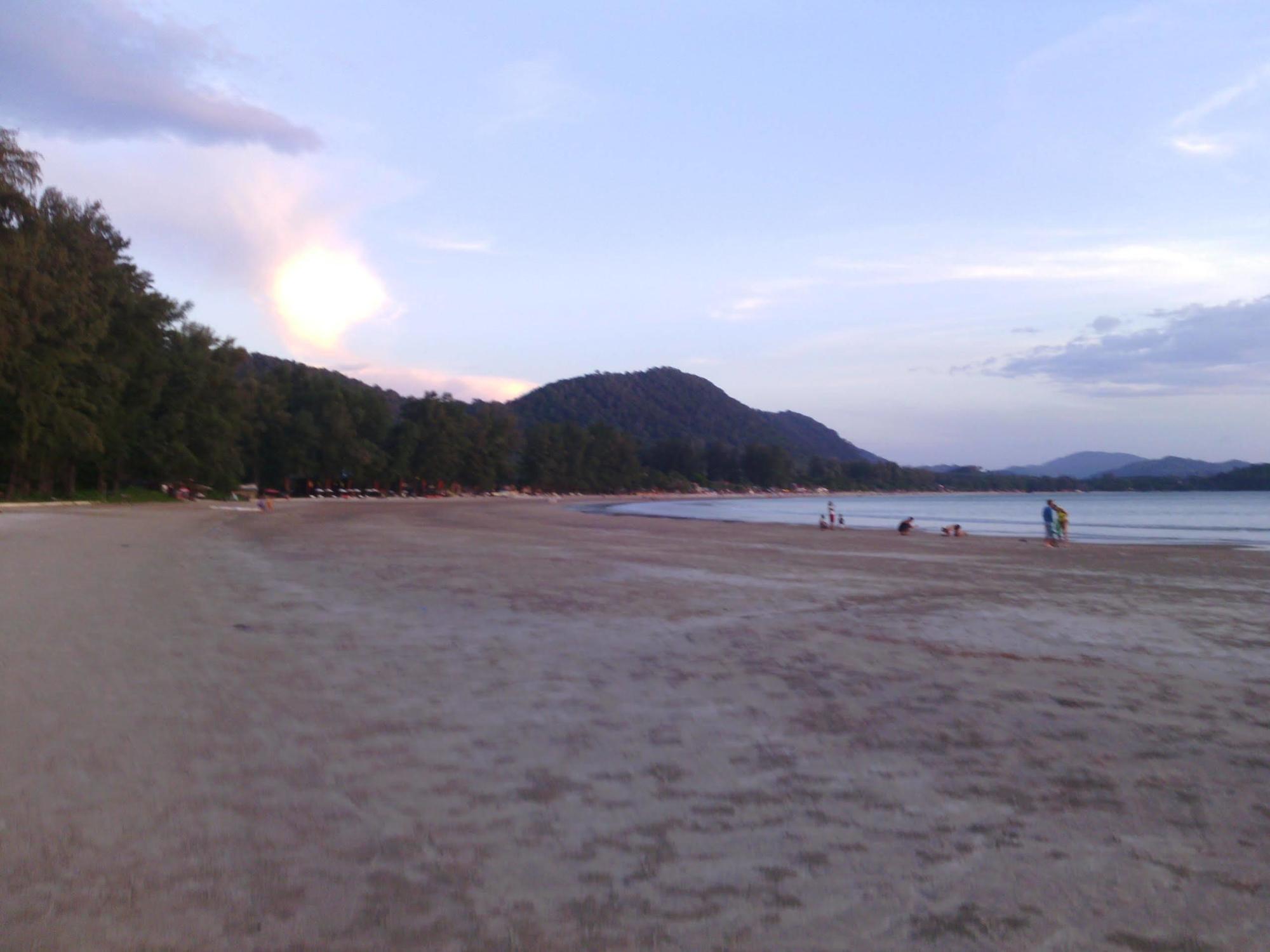Baan Mook Anda Hostel Koh Lanta Bagian luar foto