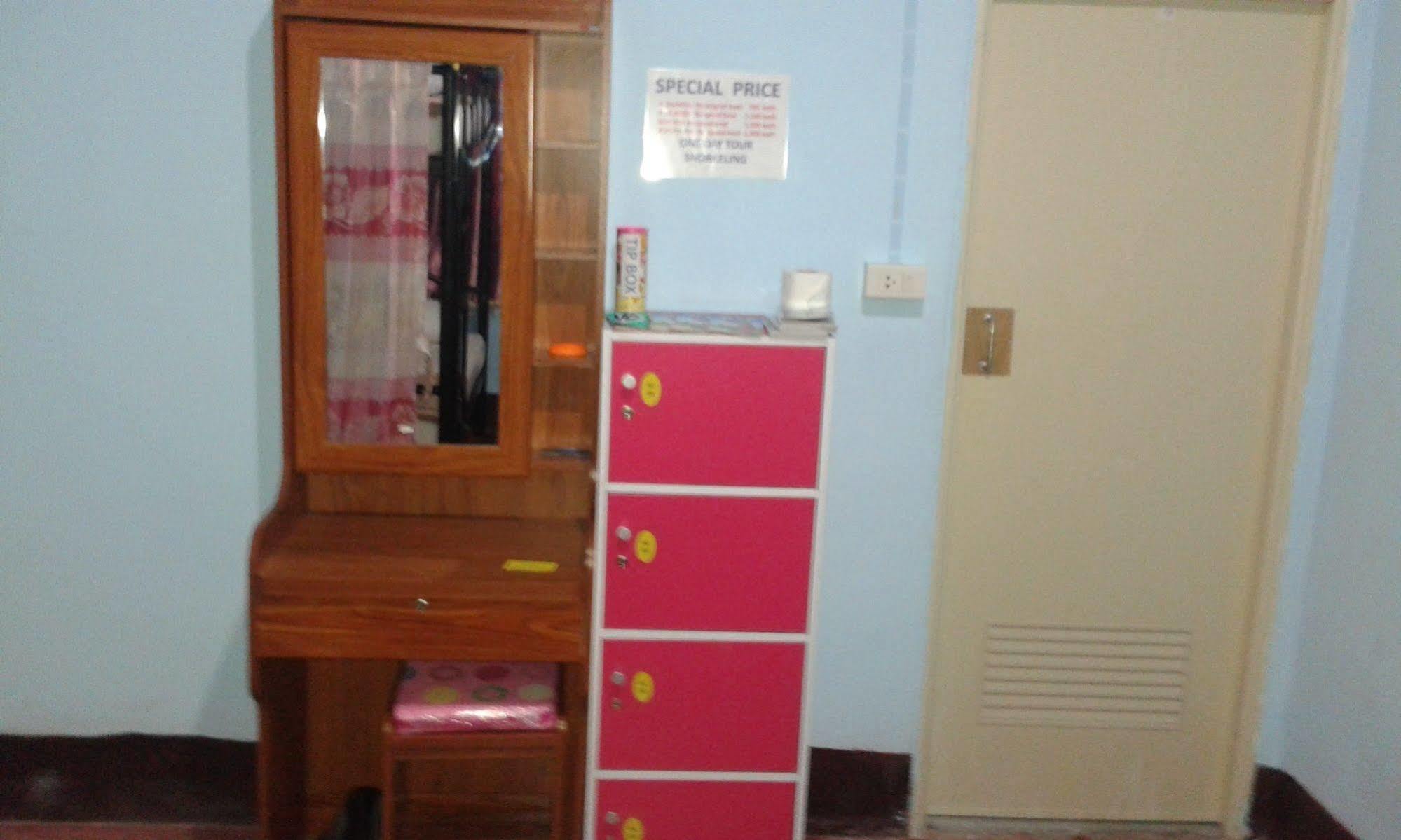Baan Mook Anda Hostel Koh Lanta Bagian luar foto