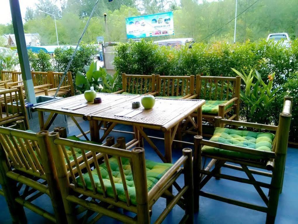 Baan Mook Anda Hostel Koh Lanta Bagian luar foto
