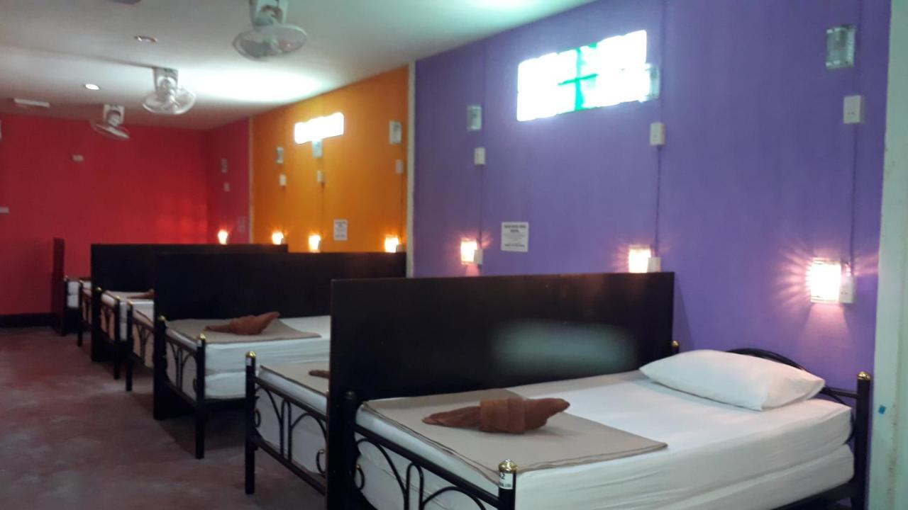Baan Mook Anda Hostel Koh Lanta Bagian luar foto